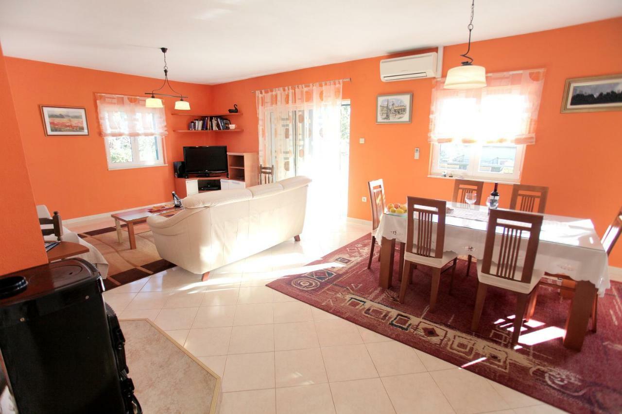 Apartman Tone โตรกีร์ ภายนอก รูปภาพ